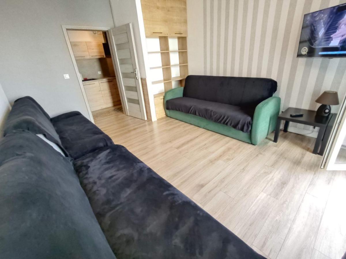 1120 Smialego 41 - Tanie Pokoje W Apartamencie - Samodzielne Zameldowanie - Self Check In Познань Экстерьер фото