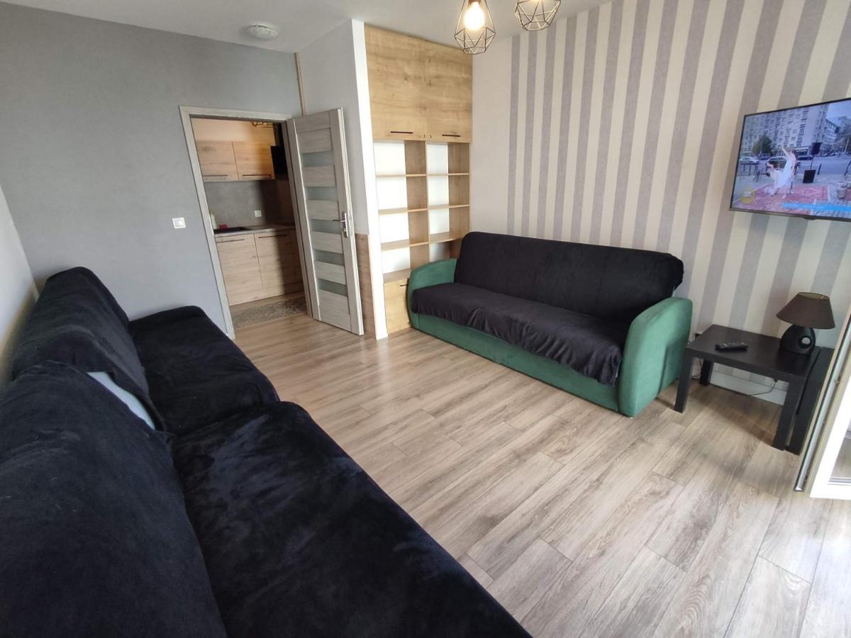 1120 Smialego 41 - Tanie Pokoje W Apartamencie - Samodzielne Zameldowanie - Self Check In Познань Экстерьер фото