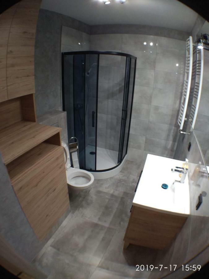 1120 Smialego 41 - Tanie Pokoje W Apartamencie - Samodzielne Zameldowanie - Self Check In Познань Экстерьер фото